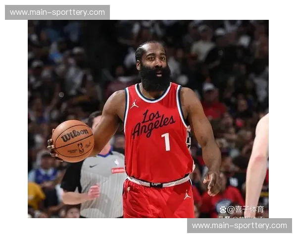 骑士米切尔无球火力释放,哈登控场让其专注得分效率提升 骑士米切尔无球火力释放,哈登控场让其专注得分效率提升