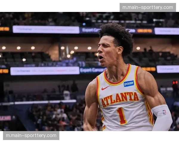 杰伦约翰逊左膝骨挫伤出战成疑 老鹰锋线运动能力存变数